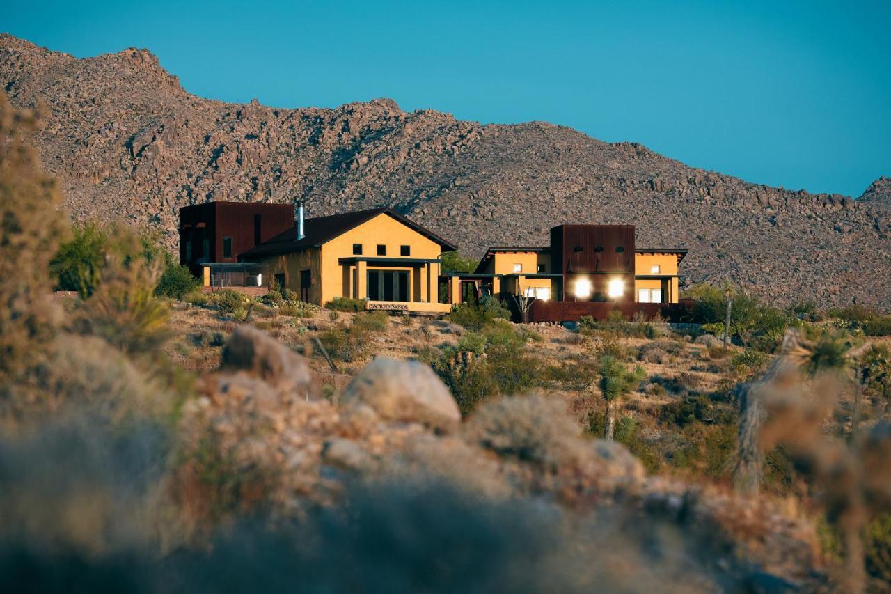 Sacred Sands Hotel Joshua Tree Exterior photo