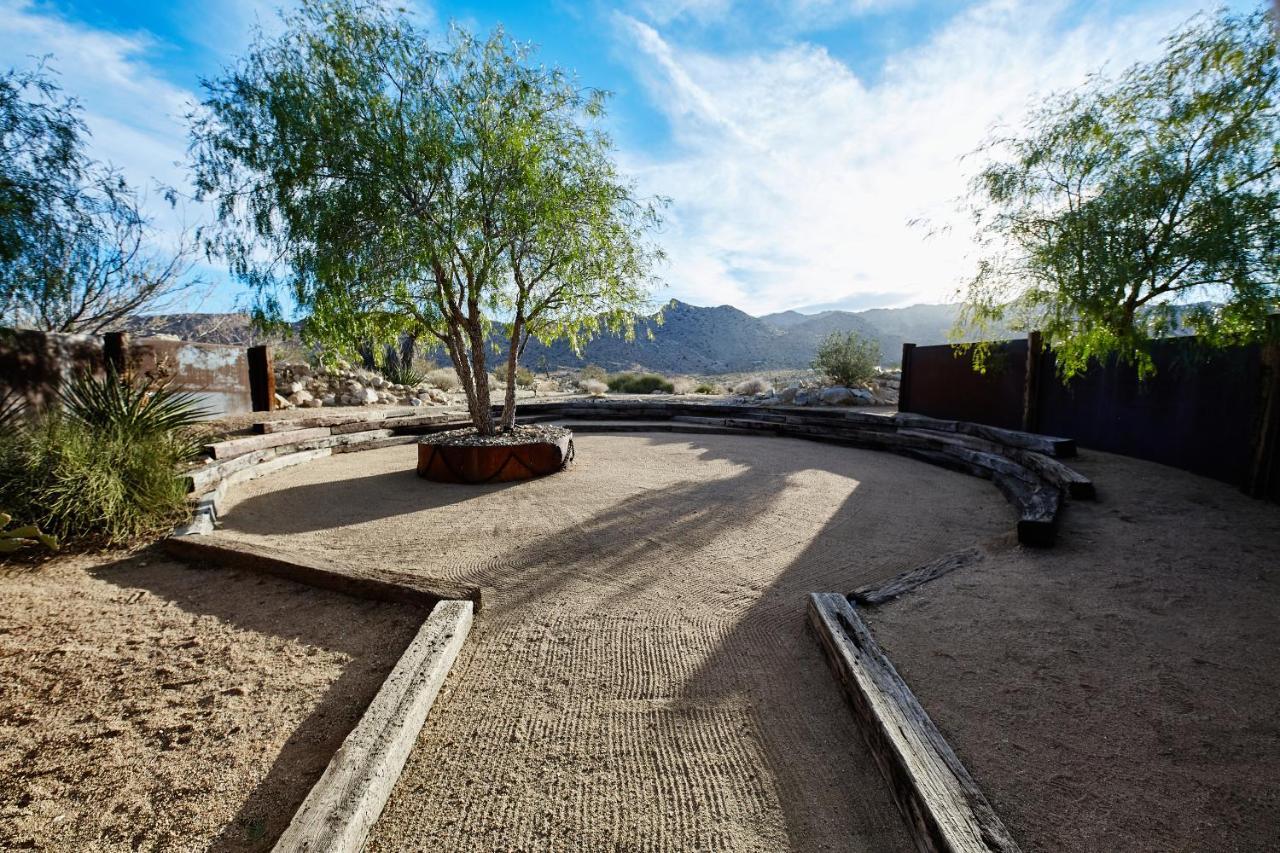 Sacred Sands Hotel Joshua Tree Exterior photo