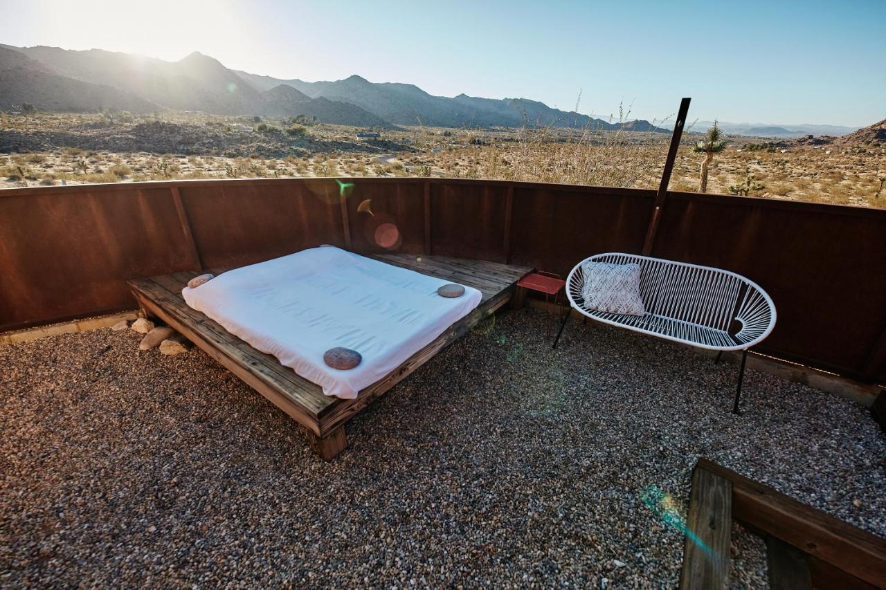 Sacred Sands Hotel Joshua Tree Exterior photo